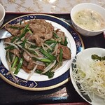 中華料理 吉星 - ニラレバ