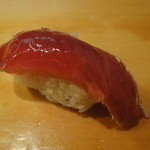 小判寿司 - 赤身のヅケです。