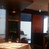 リストランテ カノビアーノ 福岡 - 夜はお酒が楽しめそうですね。