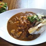 Paris Scandal Cafe&Bistro - 神戸牛すじカレー 1,100円