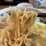 Hachiban Ramen - 麺リフト✨