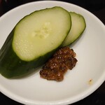 肉料理ふくなが - 漬物には生姜醤油が欲しい