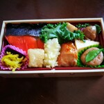 Robatasakanaisshin - 紅鮭弁当