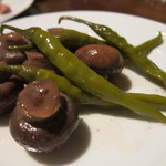 Nico - 長谷川さんのブラウンマッシュルームと青唐辛子のピクルス