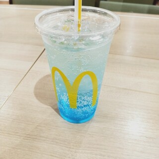 マックフィズ 渚のブルーハワイ By もりもりまーたん マクドナルド イオンモール下田店 下田 ハンバーガー 食べログ