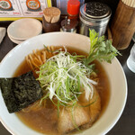 三角山五衛門ラーメン - 「しょうゆラーメン」700円