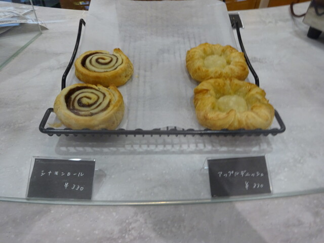 アローロカフェ Alloro Cafe 加須 カフェ 食べログ