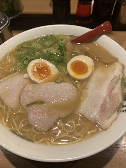 ラーメン横綱 阪急三番街店 大阪梅田 阪急 ラーメン 食べログ