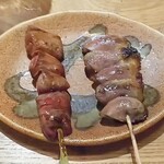 串焼きロマン 八氣 - はつ、とろレバー