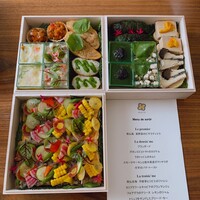 日比谷パレス - GOURMET BOX～ペアリング3段BOX～16,200円