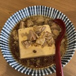 肉豆冨とレモンサワー 大衆食堂 安べゑ - 肉豆腐(黒)/438円♪