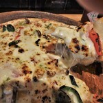 農家直営レストラン カゴンマルシェ - 自家製トマトピザ￥880