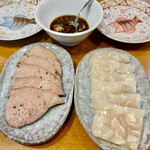 西安刀削麺 - 晩酌セット¥1180×2
Aから2品×2の豚レバーと自家製ゼラチン