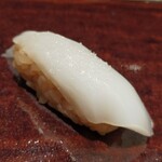 品川 鮨 栞庵 やましろ - アオリ烏賊に塩/すだち
