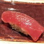 品川 鮨 栞庵 やましろ - まぐろ赤身に煮切りと柚