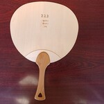 中村屋 - 重たいうちわ、、、汗が出ます