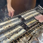 かぶと - 白焼き中