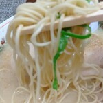 ラーメン 屋台骨 分店 - 細麵ストレート