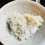 山玄茶 - ちりめん山椒と鯛でんぷで♥️