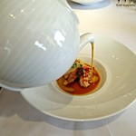 メゾン・ド・タカ芦屋 - 後からソースをかけて下さいます