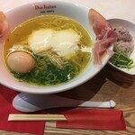 黄金の塩らぁ麺 ドゥエイタリアン - らぁ麺生ハムフロマージュセット　1400円