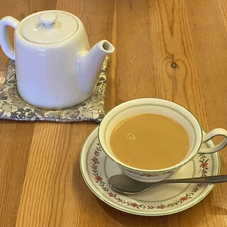 紅茶専門店 Tea Holic_0