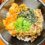 三牛志 藍屋 - 牛すじキムチ丼 ライス大