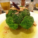 ｍｉｔｒａ⇒mitra - 丸ごとブロッコリー　ガーリックオイルの風味がたまらない