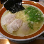 佐賀ラーメン　美登里 - 佐賀とんこつの「味自慢ラーメン」