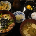 Wayoushokudou Ekuryu - 長芋と国産若鶏のトロロ丼　720円