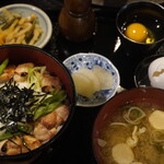 和洋食道 Ecru - 長芋と国産若鶏のトロロ丼　　720円