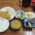 和田食堂 - アジフライ定食 (税込)650円　(2021.08.02)