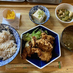 鶏だしおでんと干魚の店 ほし寅 - 800円の充実した定食