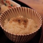 Ninenzaka Futaba - ちりめん山椒と熱々の御飯の組み合わせ