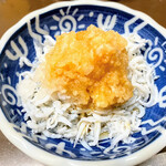 有限会社桝屋酒店   - ジャコおろし