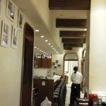 広尾Plates - 201210 plates 　座った席からの眺め（前方）.jpg