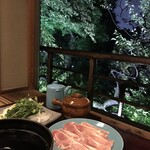 韻松亭 - 鳥のすき焼き