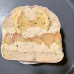 あおの森べーぐる - レモンがリボンになっていてかわいい