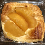 SAINT-GERMAIN - フランス産発酵バターのデニッシュ（りんご）220円
