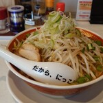 岐阜とん太 - 野菜味噌ラーメンに野菜増しコール