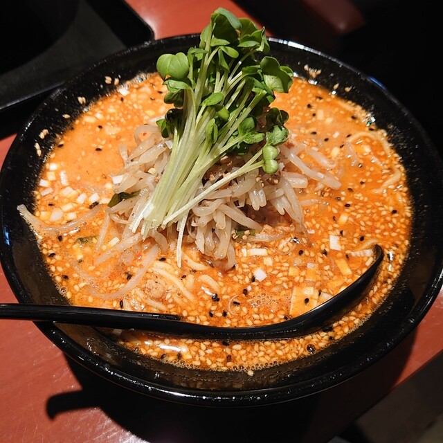陽華楼 博多 担々麺 食べログ