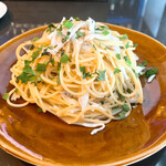 Tamaya - 【2021年07月】パスタランチ（大盛）：白魚と大葉：＠1,000円、メインアップ。