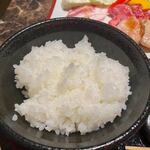 焼肉 藏元 - ご飯は炊きたての魚沼産こしひかりを使用してあります。
 