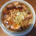 ひろちゃんラーメン! - デフォでチャーシュー多め