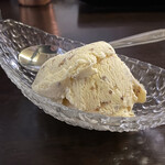 ルッカ - ごまアイス