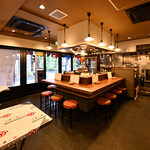 獅天鶏飯 - 店内