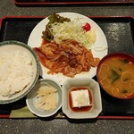 きしや - ランチ　替り定食　生姜焼き850円