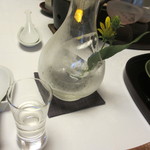 筑紫亭 - 地酒を冷酒で。徳利が上品