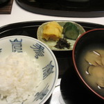 筑紫亭 - ご飯としじみ汁