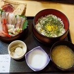 軍ちゃん - 海鮮丼(並)